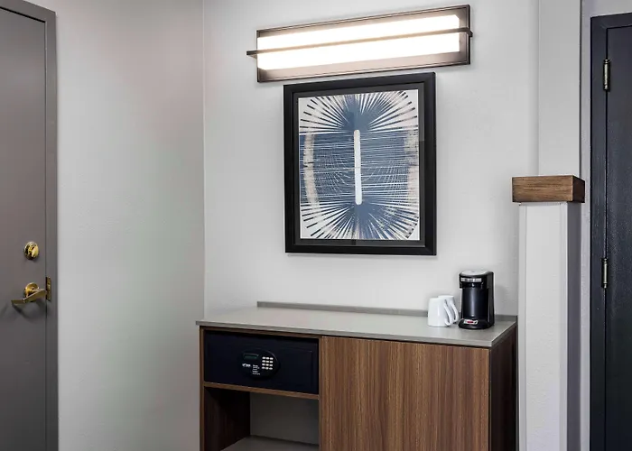 Hotel Hyatt Place Phoenix Airport 3*